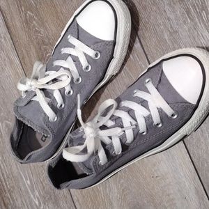 Converse womens gray canvas iconic sneakers. Size 7
